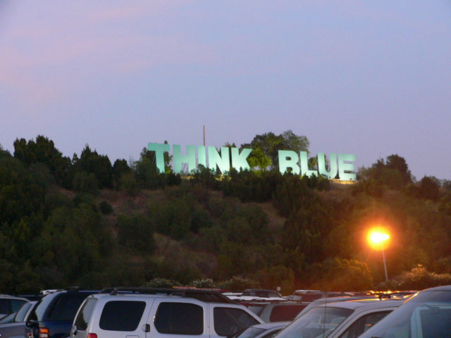 写真：THINK BLUE